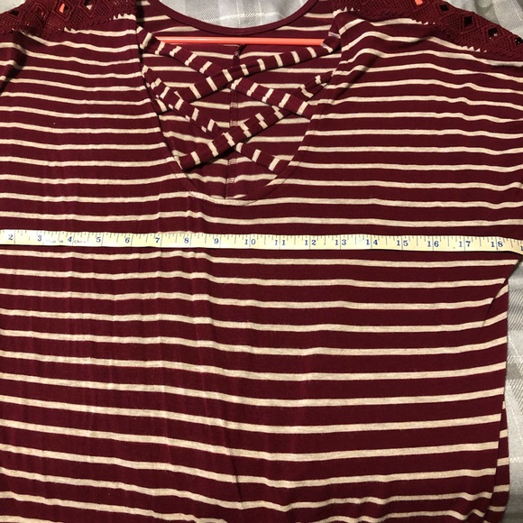 Red and white top - Picture 6 of 6